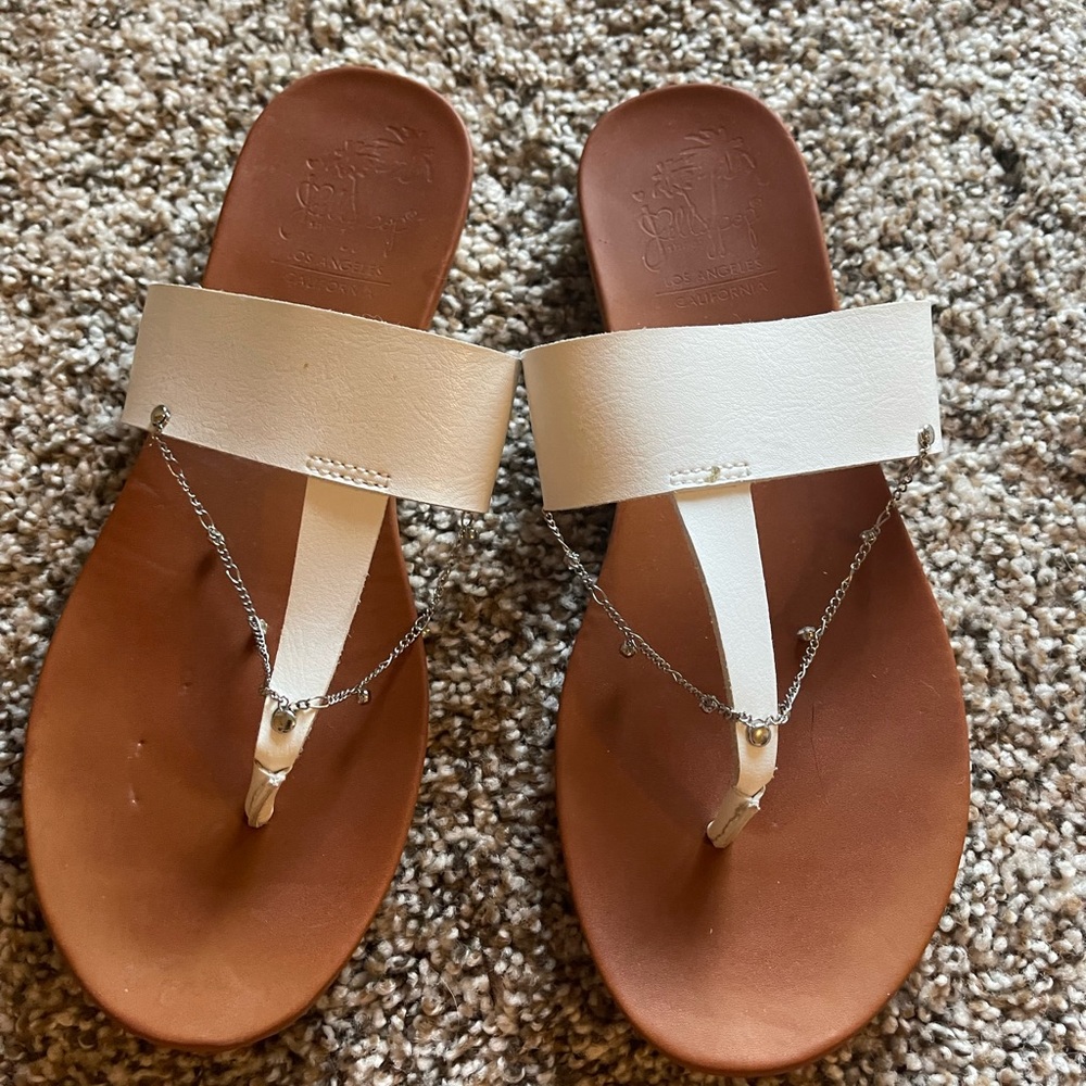 Jellypop White Sandals with Silver Chain